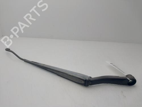 Used Front windshield wiper arm KIA SORENTO I (JC) 2.5 CRDi (170 hp) 31571612