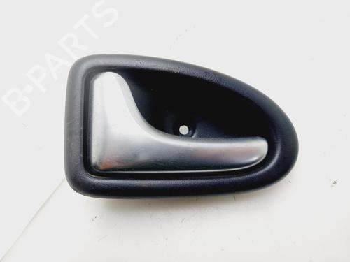 Used Rear left interior door handle RENAULT CLIO II (BB_, CB_) [1998-2016]  30316017