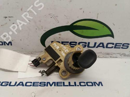 Used Tailgate handle RENAULT LAGUNA I (B56_, 556_) [1993-2002]  2861715