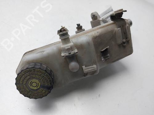 brake-master-cylinder-toyota-auris-_e15_-2006-2007-2008-2009-2010-2011-2012-2013-39650994 main image