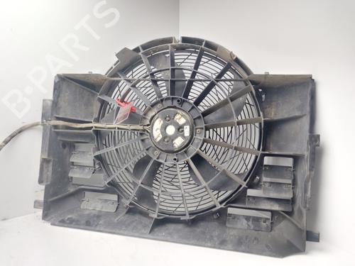 Used Radiator fan LAND ROVER RANGE ROVER III (L322) 3.0 D 4x4 (177 hp) 31876880