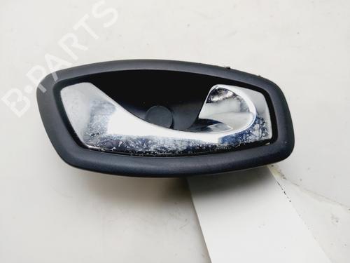 Højre bagtil invendig håndtag RENAULT CAPTUR I (J5_, H5_) [2013-2026]  31608527