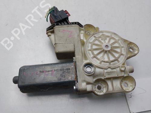 Used Left front window motor Left front window motor TOYOTA AVENSIS (_T25_) 2.2 D-4D (ADT251_, ADT251R) (150 hp) 34121247 34121247