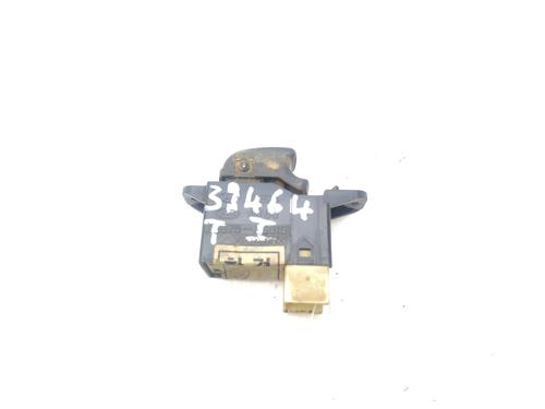 Interrupteur de vitre arrière gauche HYUNDAI SANTA FÉ I (SM) 2.0 CRDi 4x4 (113 hp) 29933713