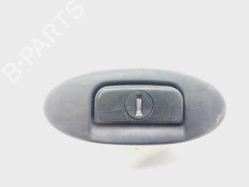 Used Tailgate handle RENAULT MEGANE I (BA0/1_) 1.9 dTi (BA08, BA0N) (98 hp) 27605470