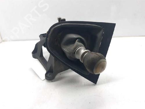 Used Gear lever TOYOTA VERSO (_R2_) 2.0 D-4D (AUR20_, AUR20R) (126 hp) 7421837