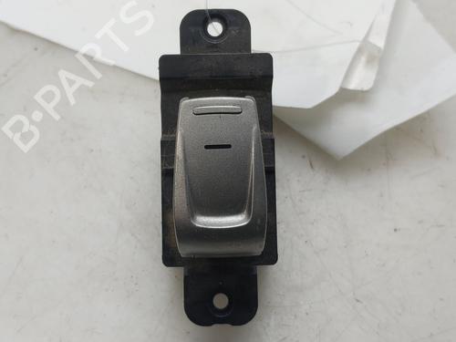 right-rear-window-switch-ssangyong-tivoli-2015-34178520 main image