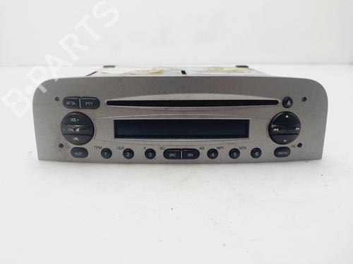 Used Radio ALFA ROMEO 147 (937_) 1.9 JTDM (937.AXD1A, 937.AXV1A, 937.BXB1A) (115 hp) 30292686
