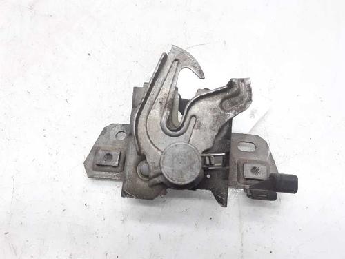 Hood lock VOLVO V50 (545) 2.0 D (136 hp) 30716530 | 30716530 |