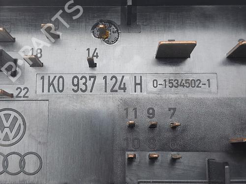 Fuse box VW GOLF V (1K1) | BP37710814E1 - Image 2