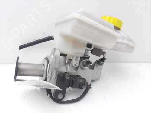 Used Brake master cylinder VW GOLF VII (5G1, BQ1, BE1, BE2) 1.6 TDI (115 hp) 13572111