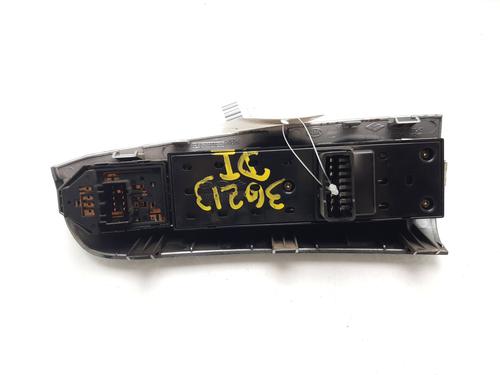 Left front window switch KIA SPORTAGE II (JE_, KM_)  | BP24365820I27 