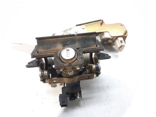 Used Tailgate handle SKODA OCTAVIA I (1U2) 1.6 (102 hp) 8601222