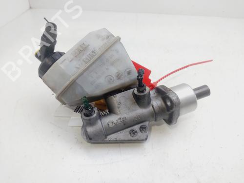 Used Brake master cylinder RENAULT CLIO II (BB_, CB_) [1998-2016]  28014323