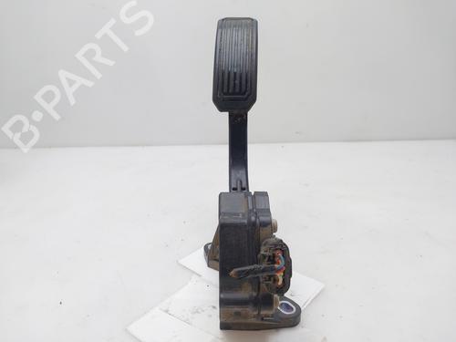 Pédale TOYOTA RAV 4 III (_A3_) 2.2 D 4WD (ALA30_, ALA30R) (136 hp) 17119725