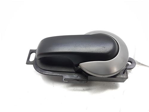 Used Front right interior door handle NISSAN NV200 / EVALIA Bus 1.5 dCi 90 (M20, M20M) (90 hp) 7713265