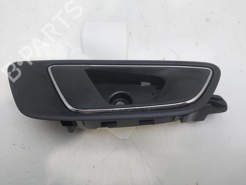 Høyre foran invendig håndtak SEAT LEON (5F1) [2012-2021]  16132880
