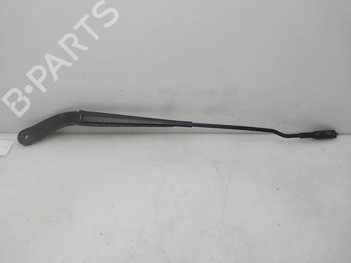 Used Front windshield wiper arm Front windshield wiper arm 38239977 38239977