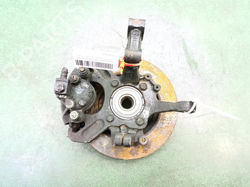 Left front steering knuckle CHRYSLER VOYAGER / GRAND VOYAGER III (GS_, NS_) 2.0 i | BP23848469M25