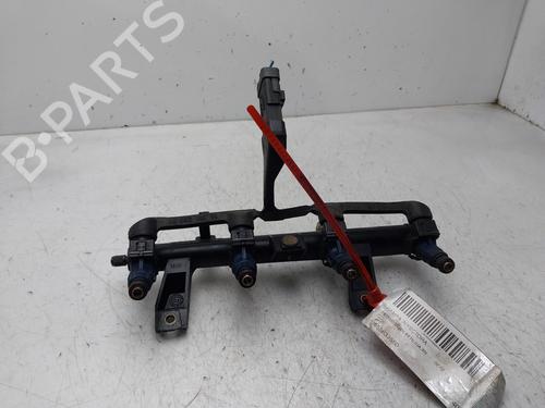 Used Injection rail PEUGEOT 206 Hatchback (2A/C) 1.4 LPG (75 hp) 31586818