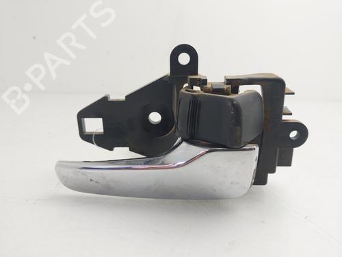 Maneta interior delantera derecha Maneta interior delantera derecha MITSUBISHI OUTLANDER II (CW_W) [2005-2012] 33890696 33890696