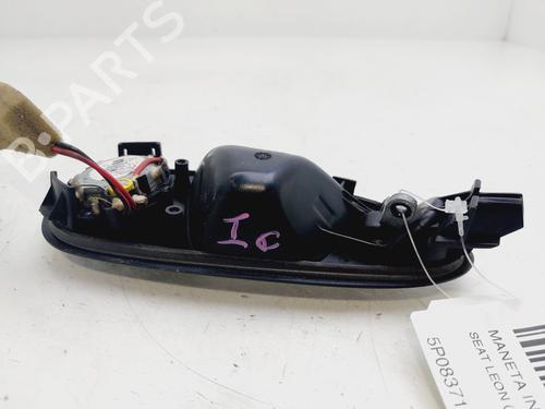 Front left interior door handle SEAT LEON (1P1)  | BP27322836I13 