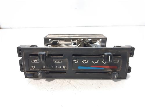 Used Climate control FORD MAVERICK (UDS, UNS) 2.7 TD (125 hp) 8845760