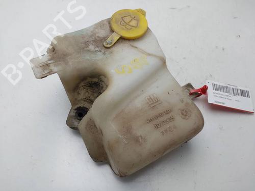Used Windscreen washer tank Windscreen washer tank OPEL CORSA B (S93) 1.7 D (F08, F68, M68) (60 hp) 40077090 40077090