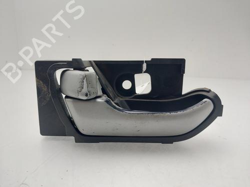 Venstre foran invendig håndtak ISUZU D-MAX II (TFR, TFS) 2.5 CRDi 4x4 (TFS86J) (163 hp) 32109809