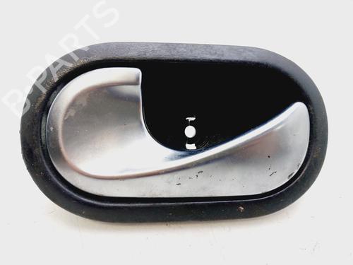 Used Front left interior door handle RENAULT MEGANE II (BM0/1_, CM0/1_) 1.6 16V (BM0C, CM0C) (113 hp) 30082823