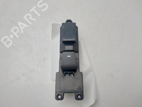Used Right rear window switch HYUNDAI TUCSON (TL, TLE) [2015-2023]  31979049