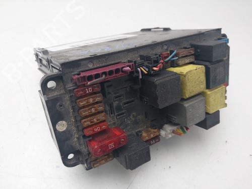 Used Fuse box Fuse box 36864144 36864144