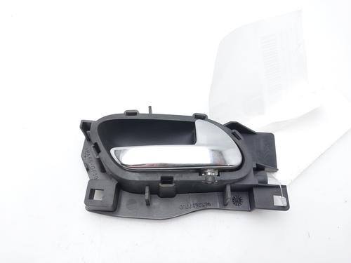 Front right interior door handle PEUGEOT 407 (6D_) 2.0 (6DRFNB, 6DRFNE) | BP16346551I14 