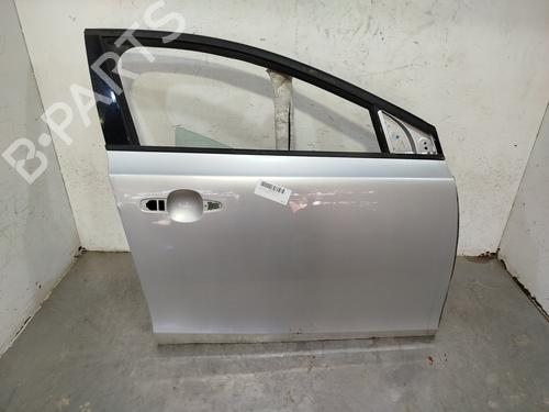 Used Right front door VOLVO V40 Hatchback (525) [2012-2019]  27684365