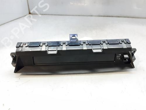 Used Display monitor MAZDA 6 Hatchback (GH) 2.2 D (GH10) (129 hp) 8636417