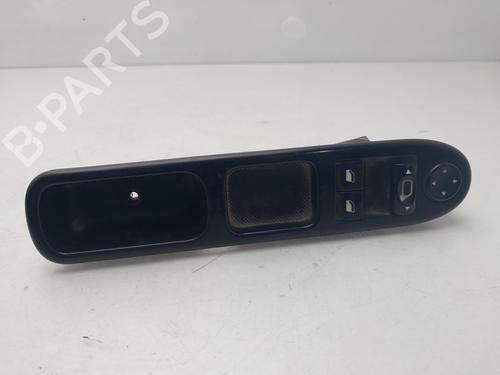 Used Left front window switch Left front window switch PEUGEOT 307 Break (3E) 2.0 HDI 90 (90 hp) 36775018 36775018