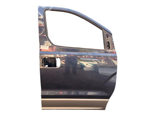 Used Right front door Right front door 39499200 39499200