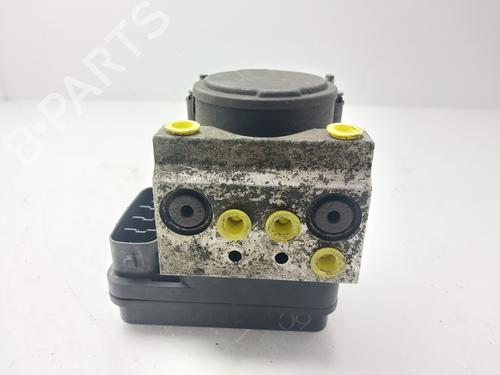 Used ABS pump TOYOTA HILUX VII Pickup (_N1_, _N2_, _N3_) [2004-2016]  31862680
