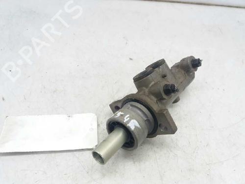 Used Brake master cylinder VW GOLF IV (1J1) 1.6 16V (105 hp) 2887835