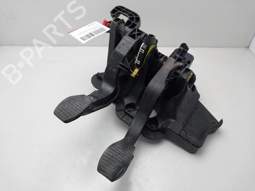 Pedale freno Pedale freno FIAT DOBLO Platform/Chassis (263_) 1.3 D Multijet (75 hp) 36003597 36003597