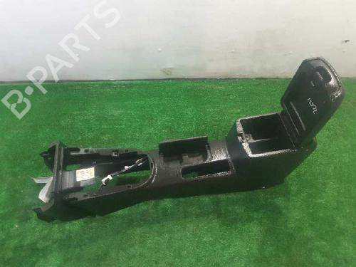 Armrest / Center console NISSAN X-TRAIL II (T31) 2.0 dCi 4x4 | BP7153310I20 