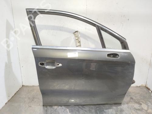 Used Right front door Right front door 37513909 37513909