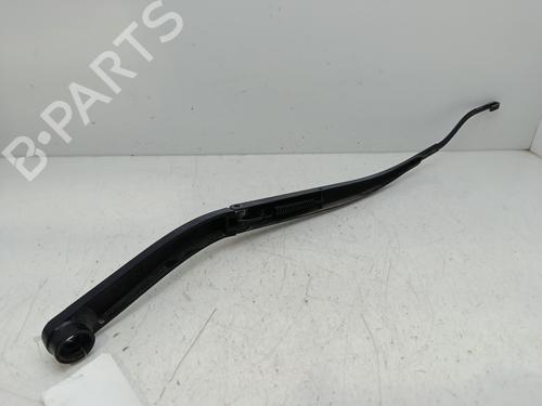 Used Front windshield wiper arm SSANGYONG XLV SUV [2016-2025]  30601586