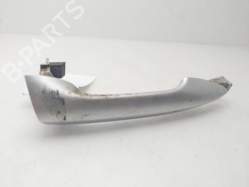 Used Front right exterior door handle HYUNDAI i30 (GD) [2011-2025]  30553688