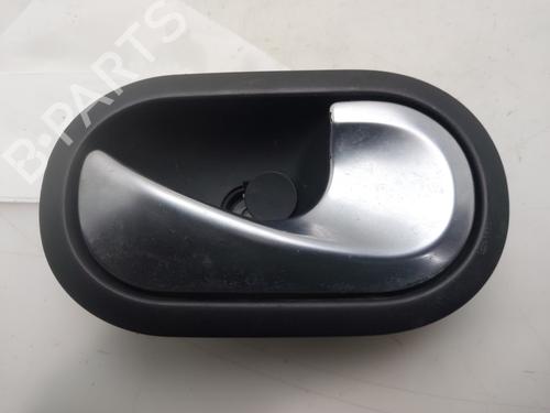 Højre bagtil invendig håndtag Højre bagtil invendig håndtag RENAULT MEGANE II (BM0/1_, CM0/1_) [2001-2012] 33754978 33754978