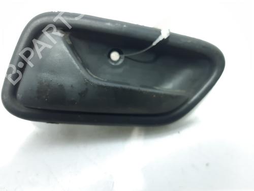 Klamka wewnętrzna drzwi tylnych lewych SUZUKI IGNIS II (MH) 1.3 DDiS (RM413D) 8310386G00S1S |