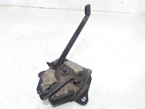 Used Hood lock KIA SORENTO I (JC) 2.5 CRDi 4WD (140 hp) 10301419