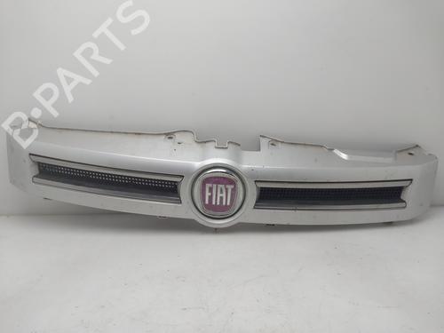 Grelha Grelha FIAT PANDA (169_) 1.2 (169.AXB11, 169.AXB1A) (60 hp) 36664602 36664602
