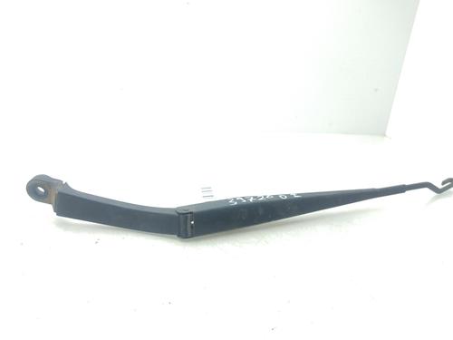 Used Front windshield wiper arm KIA SPORTAGE II (JE_, KM_) [2004-2011]  30601590