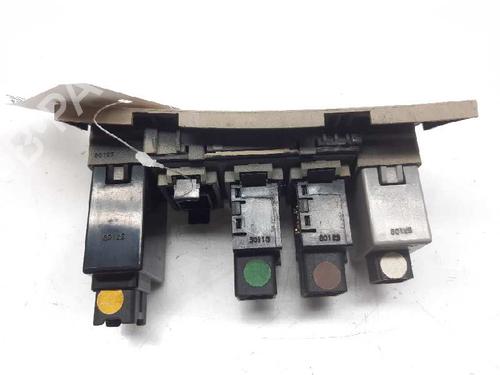 Switch HYUNDAI SONATA V (NF) 2.0 CRDi | BP5877119I30 